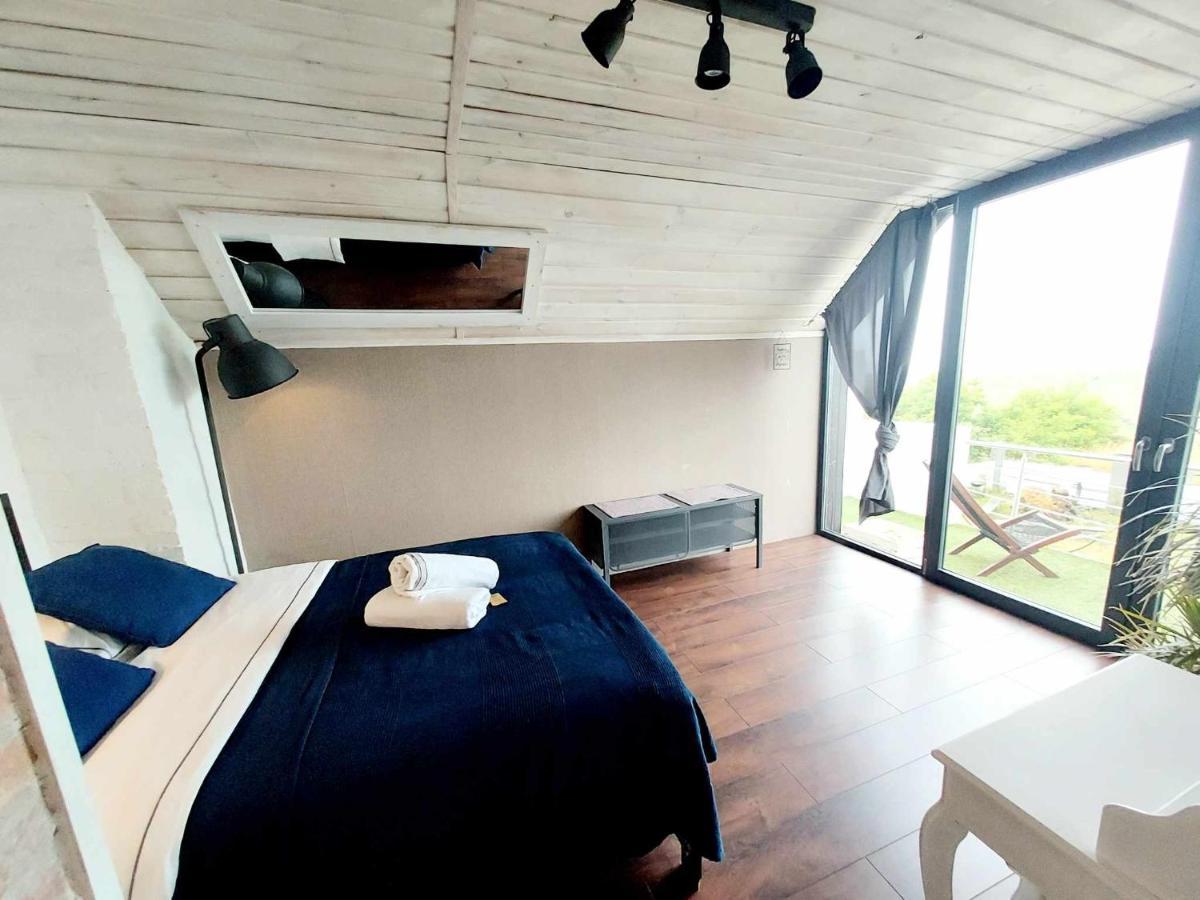 House Of Freedom With Sea View Sauna And Jacuzzi Oslonino المظهر الخارجي الصورة